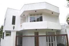 Pelawatta Battaramulla Brand New House For Sale. 10 Perches. 5 rooms, 3 bathrooms. Upstair House wit